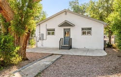 325 S Prairie Ave, Pueblo, CO 81005