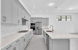 2760 SE Ashfield Drive, Port Saint Lucie, FL 34984