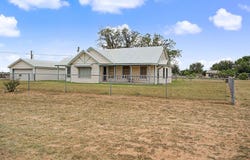 102 N Moss Lake Rd, Big Spring, TX 79720