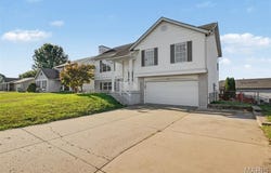 624 Longhorn Drive, O'Fallon, MO 63368