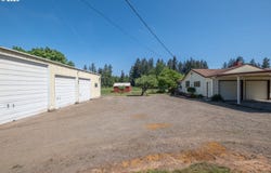 30563 FAIRVIEW RD, Lebanon, OR 97355