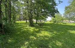 123 A Amy Dr, Lebanon, MO 65536