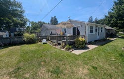 152 N Huron, Au Gres, MI 48703