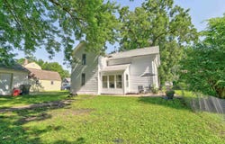 920 3rd Avenue N, Estherville, IA 51334