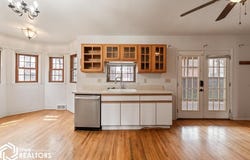 160 E Alta Vista Avenue, Ottumwa, IA 52501