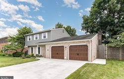 706 Robert Street, Mechanicsburg, PA 17055
