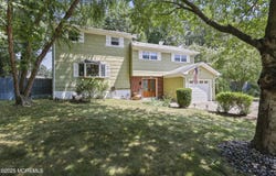 17 David Drive, North Brunswick, NJ 08902