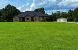 70 Gates Lane, Batesville, AR 72501