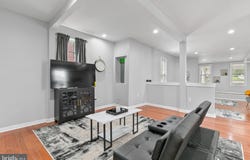 711 WOODBOURNE AVE, BALTIMORE, MD 21212