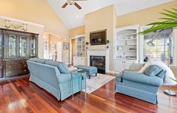 425 Terrapin Pointe Rd, Hodges, SC 29653