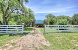 207 Hickory Drive, Sheridan, TX 77475