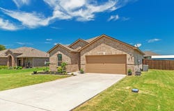 455 Kerens Street, Nevada, TX 75173