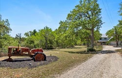 550 League Line RD, Smithville, TX 78957