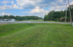 2445 County Hwy 15, Fairfield, IL 62837