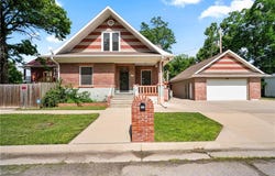 219 N 23rd Street, Parsons, KS 67357
