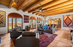 35 N Mesa Road, El Prado, NM 87529