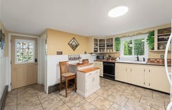 25 Hillview Avenue, North Smithfield, RI 02896