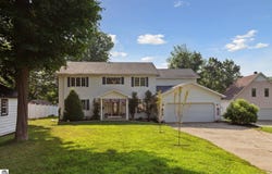 10245 Lakeside Drive, Perrinton, MI 48871