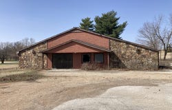 2873 N Loma Linda Drive, Loma Linda, MO 64804