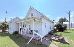 103 N BALTIMORE Street, Ridgway, IL 62979-1076