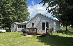 15648 Norrish Road, Morrison, IL 61270