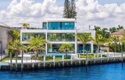1555 SE 14th Court, Deerfield Beach, FL 33441