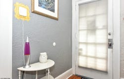 10 Ethel Ave, Hawthorne Boro, NJ 07506-2123