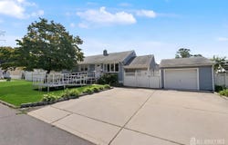 29 Joyce Place, Sayreville, NJ 08859