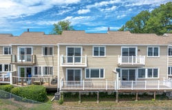 27 Bayview Place, West Haven, CT 06516