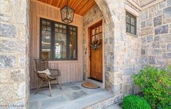 4 Downton Walk, Saratoga Springs, NY 12866