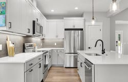 37330 LABISKE LN, Astoria, OR 97103