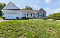 61 HUNTMASTER Drive, HANOVER, PA 17331