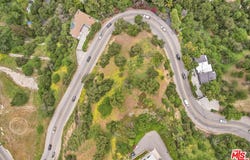 3301 COLDWATER CANYON Ave, Studio City, CA 91604