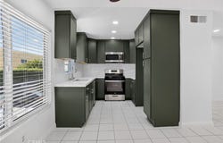 8828 Burnet Ave, North Hills, CA 91343