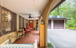 1633 Cardinal Dr, Gatlinburg, TN 37738
