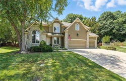 14821 W 74th Street, Shawnee, KS 66216