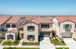 127 Oakstone, Irvine, CA 92618