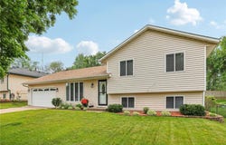 8781 77th Street S, Cottage Grove, MN 55016