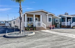 1020 Bradbourne Avenue, Duarte, CA 91010