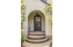 140 Valley View Ave, Ridgewood Village, NJ 07450-2346