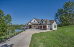 438 Mapleton Lane, Columbus, NC 28722