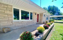 100 Church St., Cisne, IL 62823
