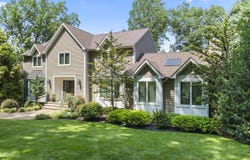 126 Willow Grove Drive, Lincroft, NJ 07738