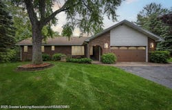 1346 E Howe Road, DeWitt, MI 48820