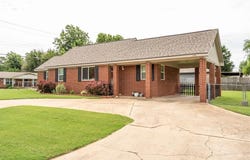 116 E Juniper Lane, Mustang, OK 73064
