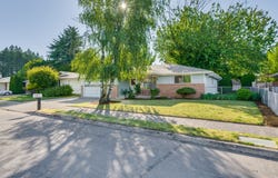 1230 SE 214TH Ave, Gresham, OR 97030