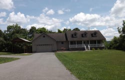140 LANCASTER St, Harrogate, TN 37752