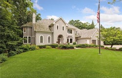 13985 Crowne Hill Lane, Minnetonka, MN 55305