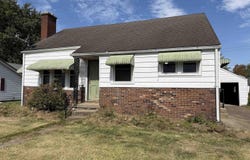 760 NE G Street, Linton, IN 47441