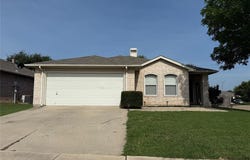 8732 Fox Meadow Way, Fort Worth, TX 76123